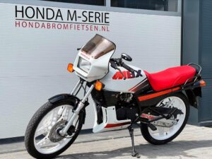 Super bizar snelle Honda MBX80 Rainbow (HC04) - Afbeelding 3