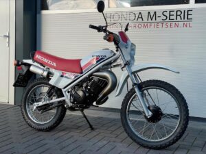 Nieuw gebouwde Honda MT8 125CC special! (HD02) - Afbeelding 13
