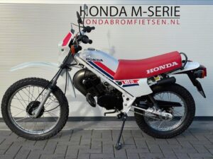 Nieuw gebouwde Honda MT8 125CC special! (HD02)