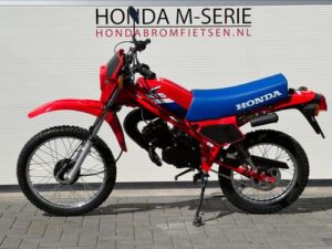 Honda MT5 R134 1987 Splinternieuw!