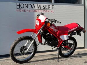 Honda MT5 R134 1988 volledig nieuw opgebouwd! - Afbeelding 9