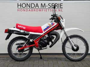 Splinternieuw gebouwde Honda MT5 jubileum op aanvraag - Afbeelding 8