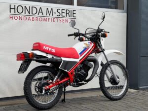 Splinternieuw gebouwde Honda MT5 jubileum op aanvraag - Afbeelding 7