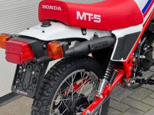 Splinternieuw gebouwde Honda MT5 jubileum op aanvraag - Afbeelding 17