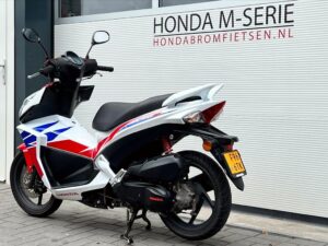 Zeer nette Honda NSC50R scooter - Afbeelding 7