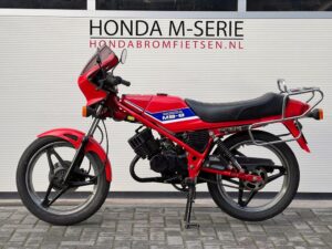 Originele en goed rijdende Honda MB8 HC01