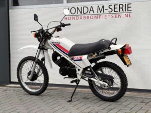 Super mooie Honda Zwitserse Honda MT5 AD01 - Afbeelding 7