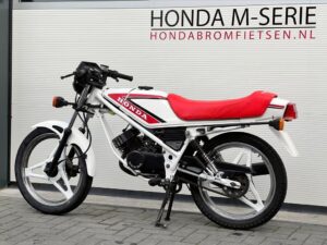 Originele NL Honda MB5 AC01