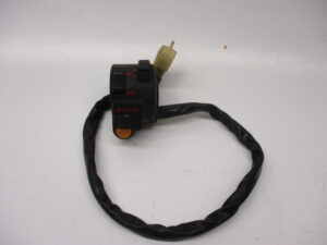 Lichtschakelaar origineel Honda MTX50, MTX80 (gebruikt, maar in zeer goede staat) (connector van de oude lichtschakelaar overzetten!)