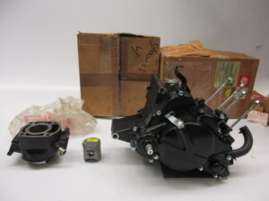 Motor, cilinder, zuiger Honda MBX80 volledig van nieuwe onderdelen opgebouwd (geen nummers in carter!)